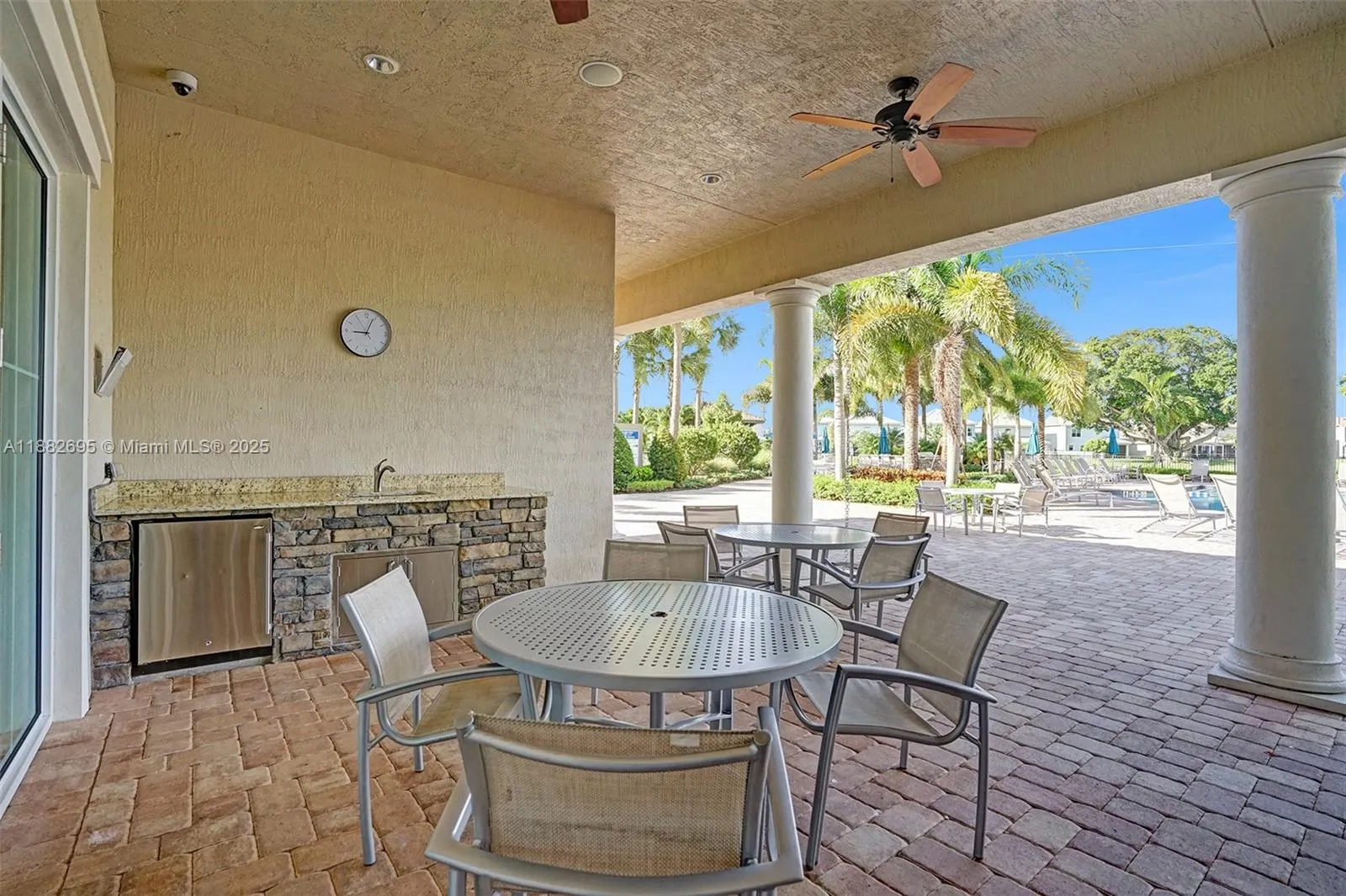 4764 Eucalyptus Dr