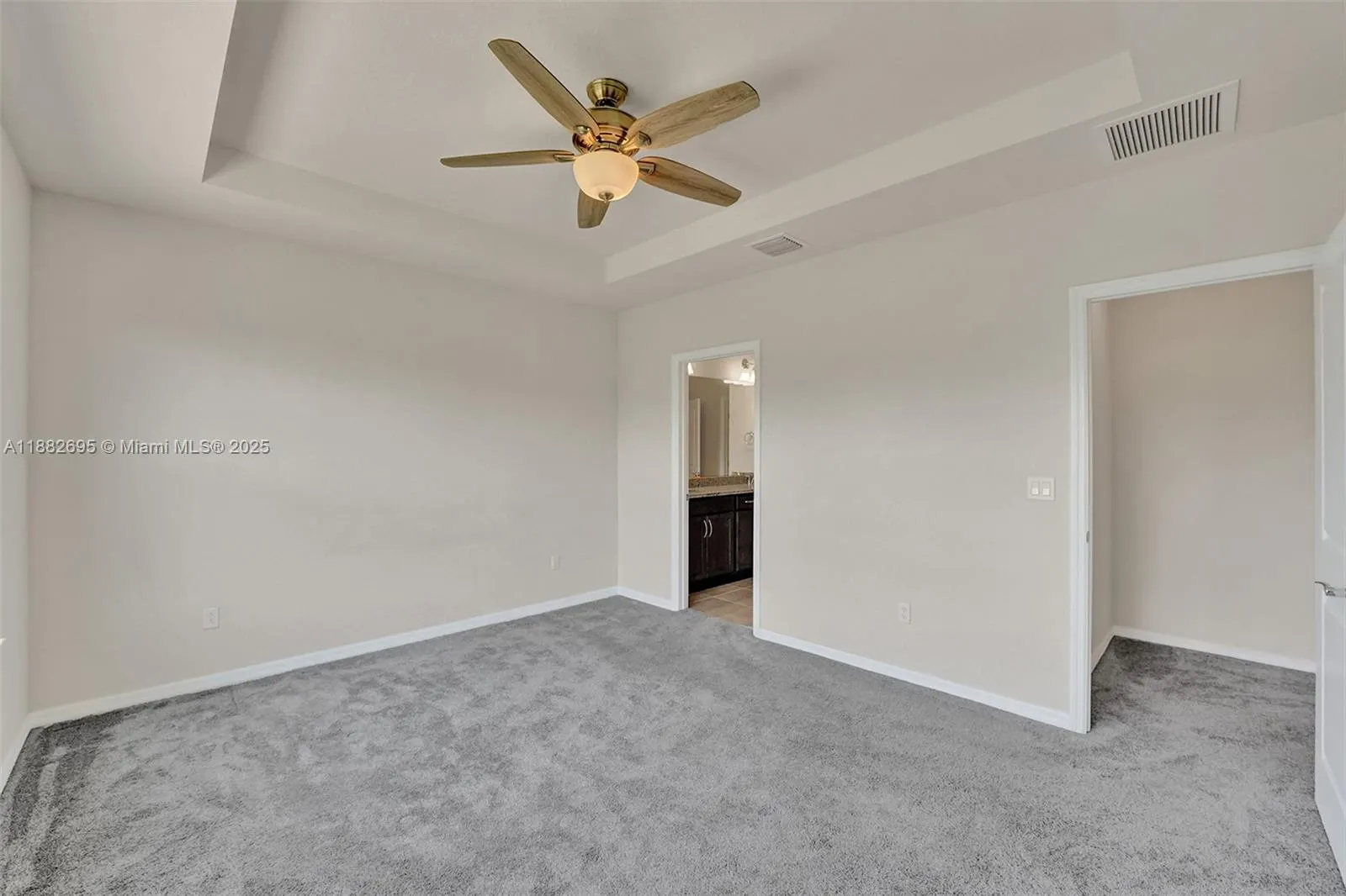 4764 Eucalyptus Dr