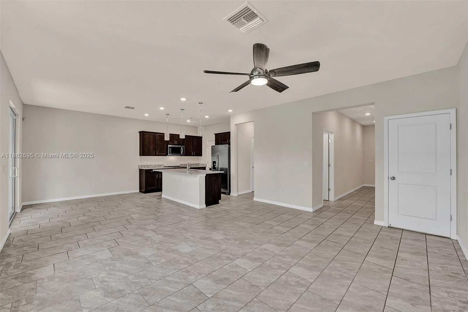 4764 Eucalyptus Dr