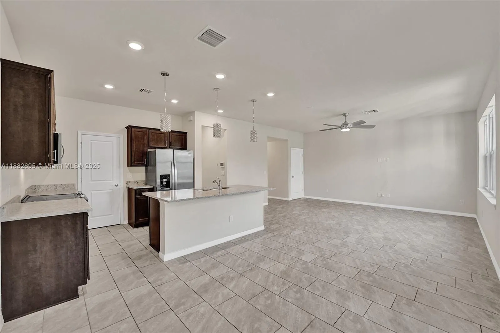 4764 Eucalyptus Dr