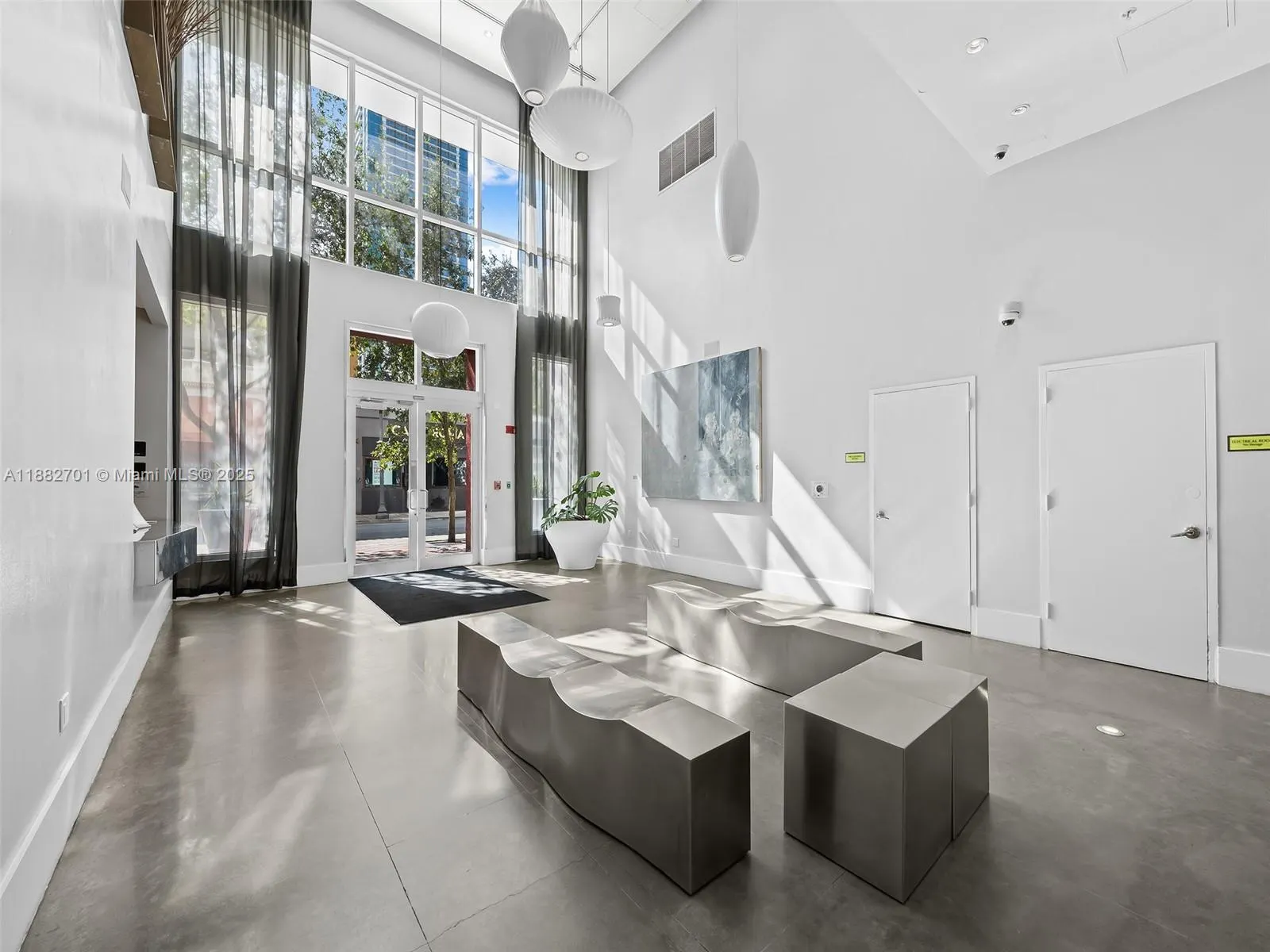 133 NE 2nd Ave, #3106
