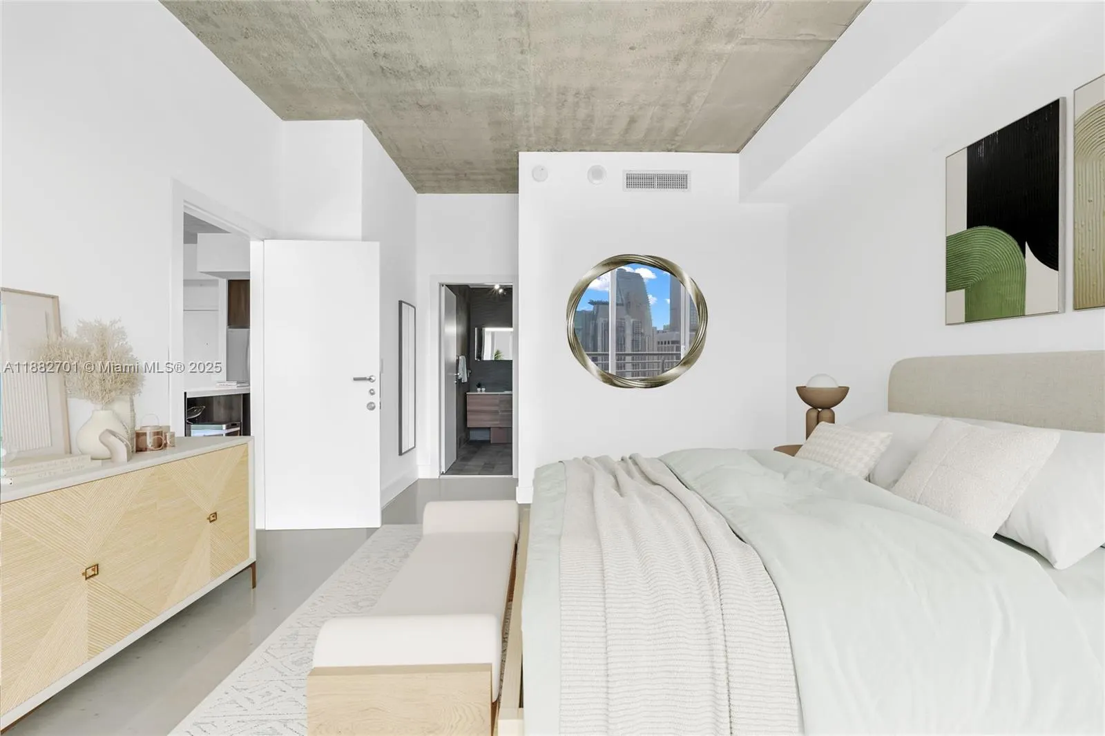133 NE 2nd Ave, #3106