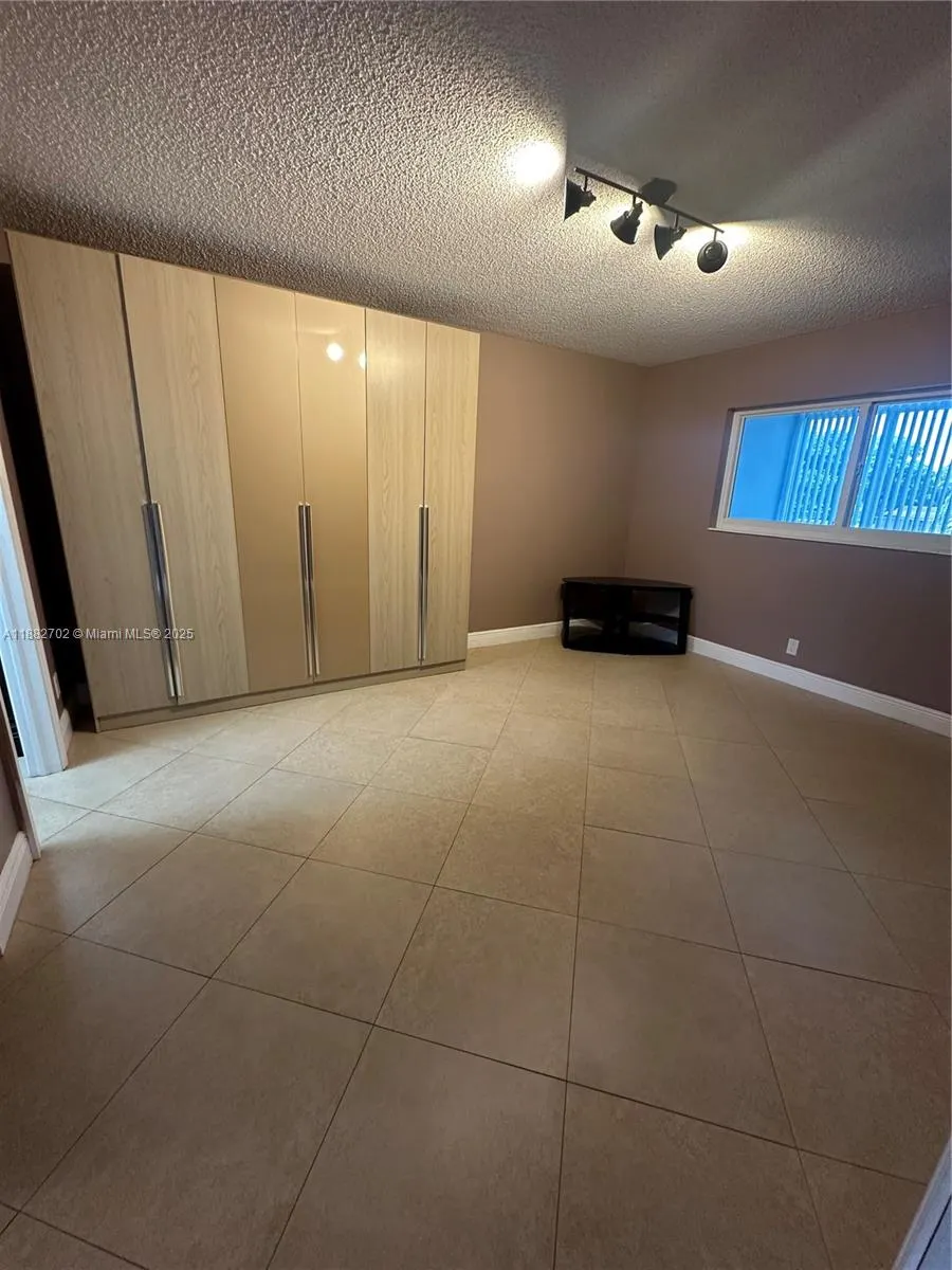 3431 NW 50th Ave, #206