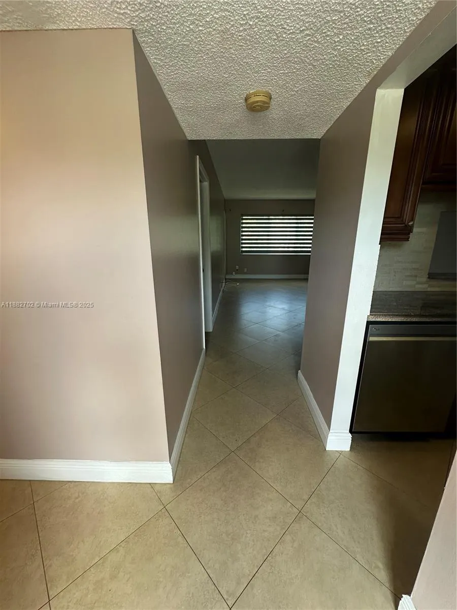3431 NW 50th Ave, #206