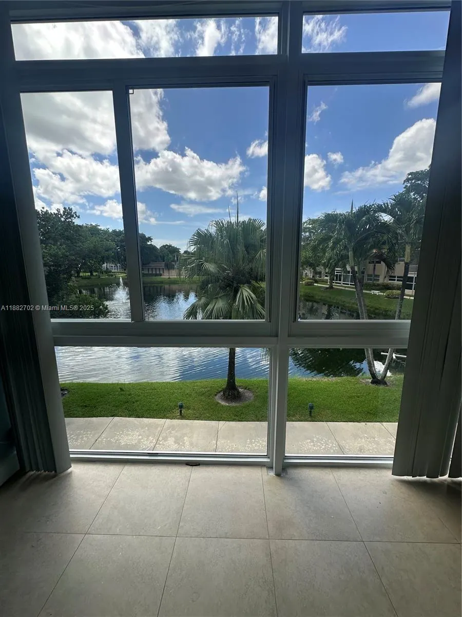 3431 NW 50th Ave, #206