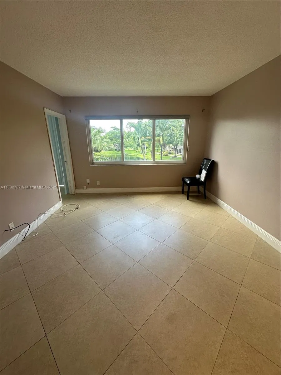 3431 NW 50th Ave, #206