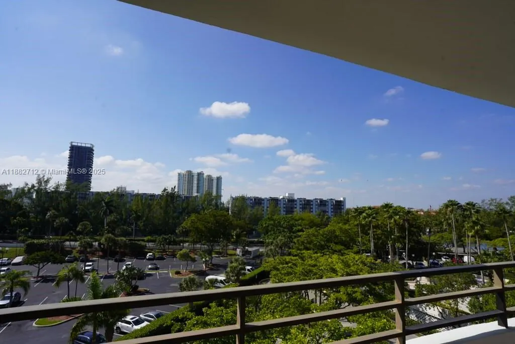 500 Three Islands Blvd, #226