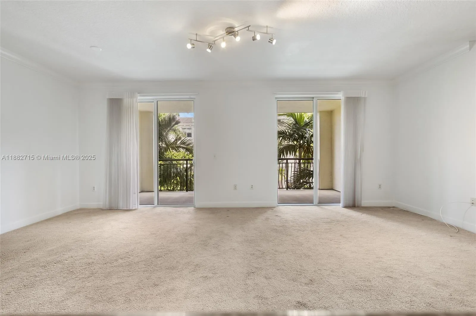 4 Renaissance Way, #303