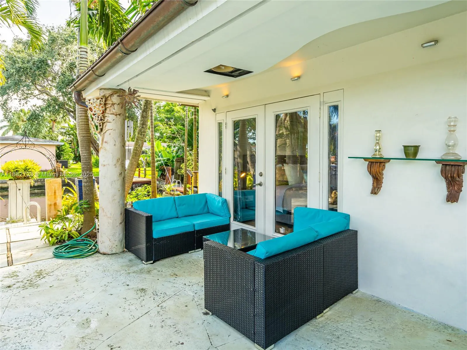 1930 NW 32nd Ct