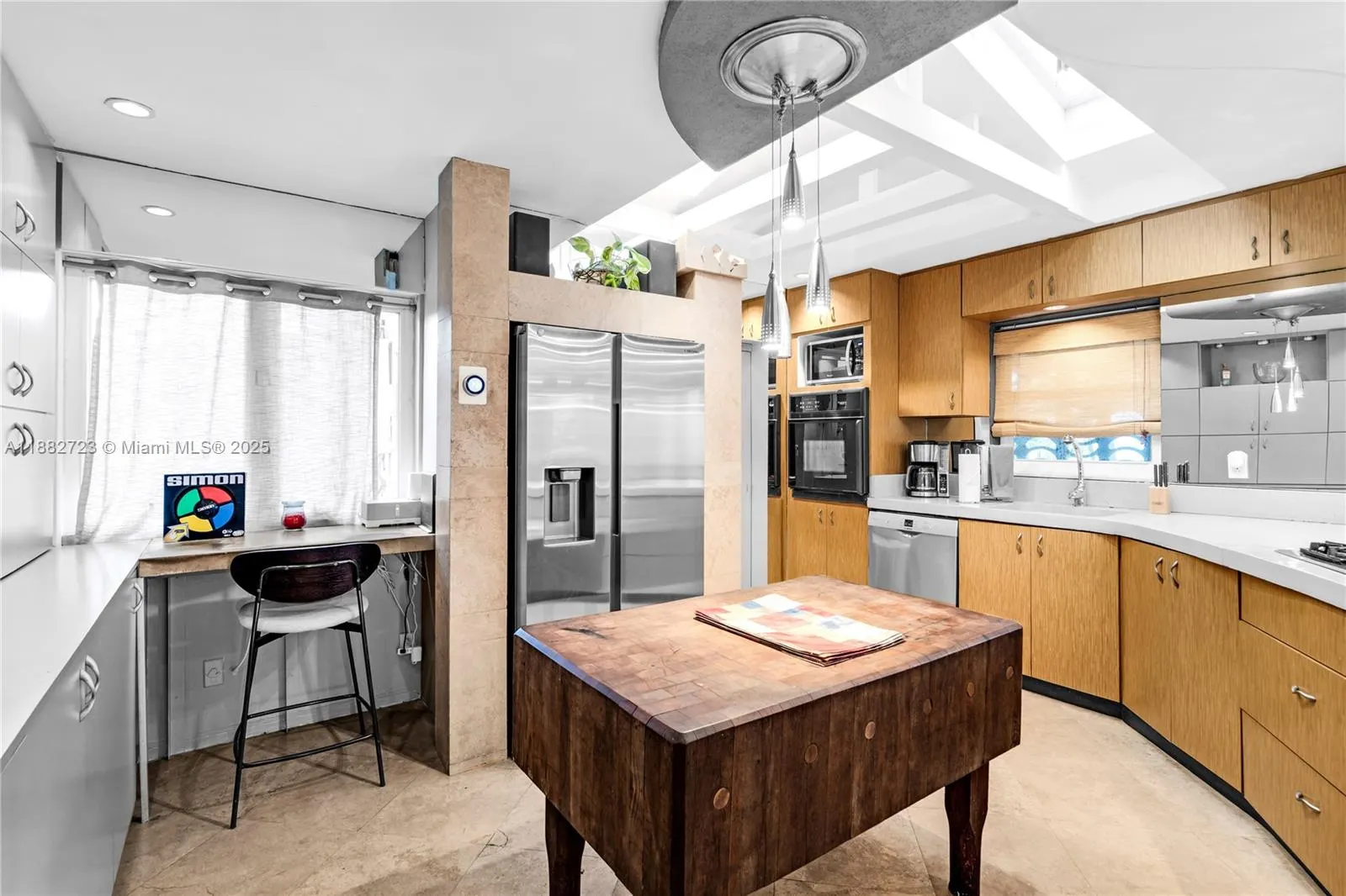 1930 NW 32nd Ct