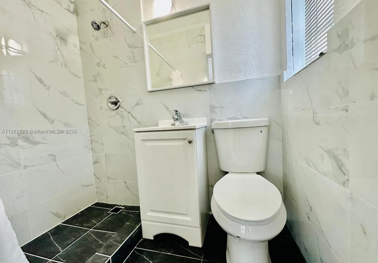 7712 Byron Ave, #3