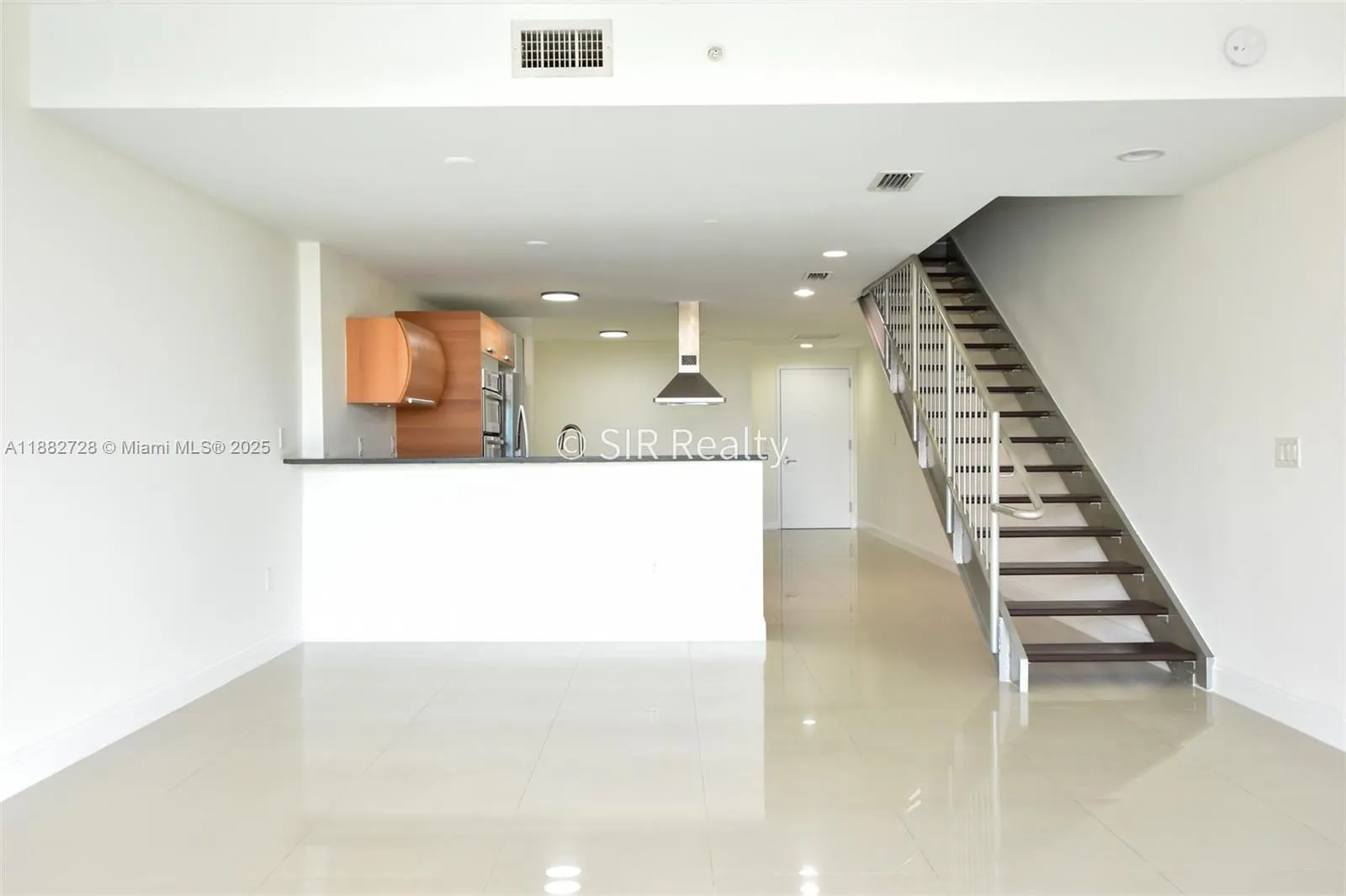 2950 NE 188th St, #336