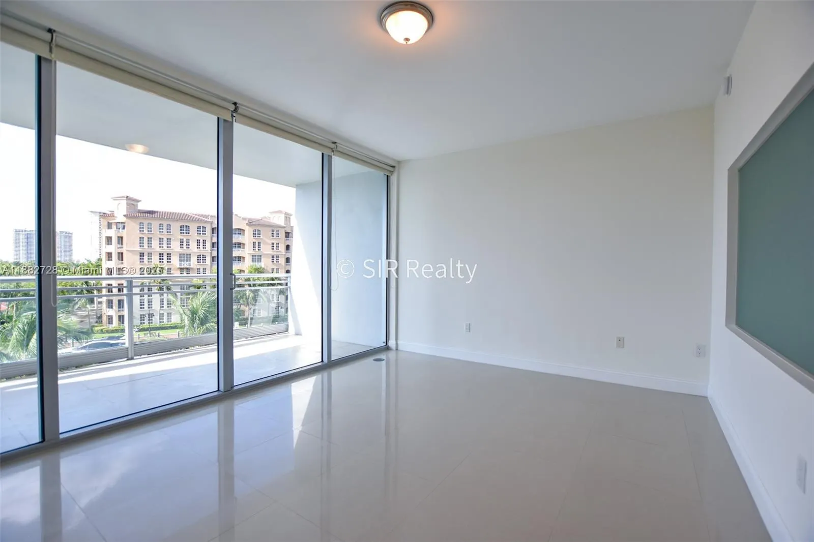 2950 NE 188th St, #336