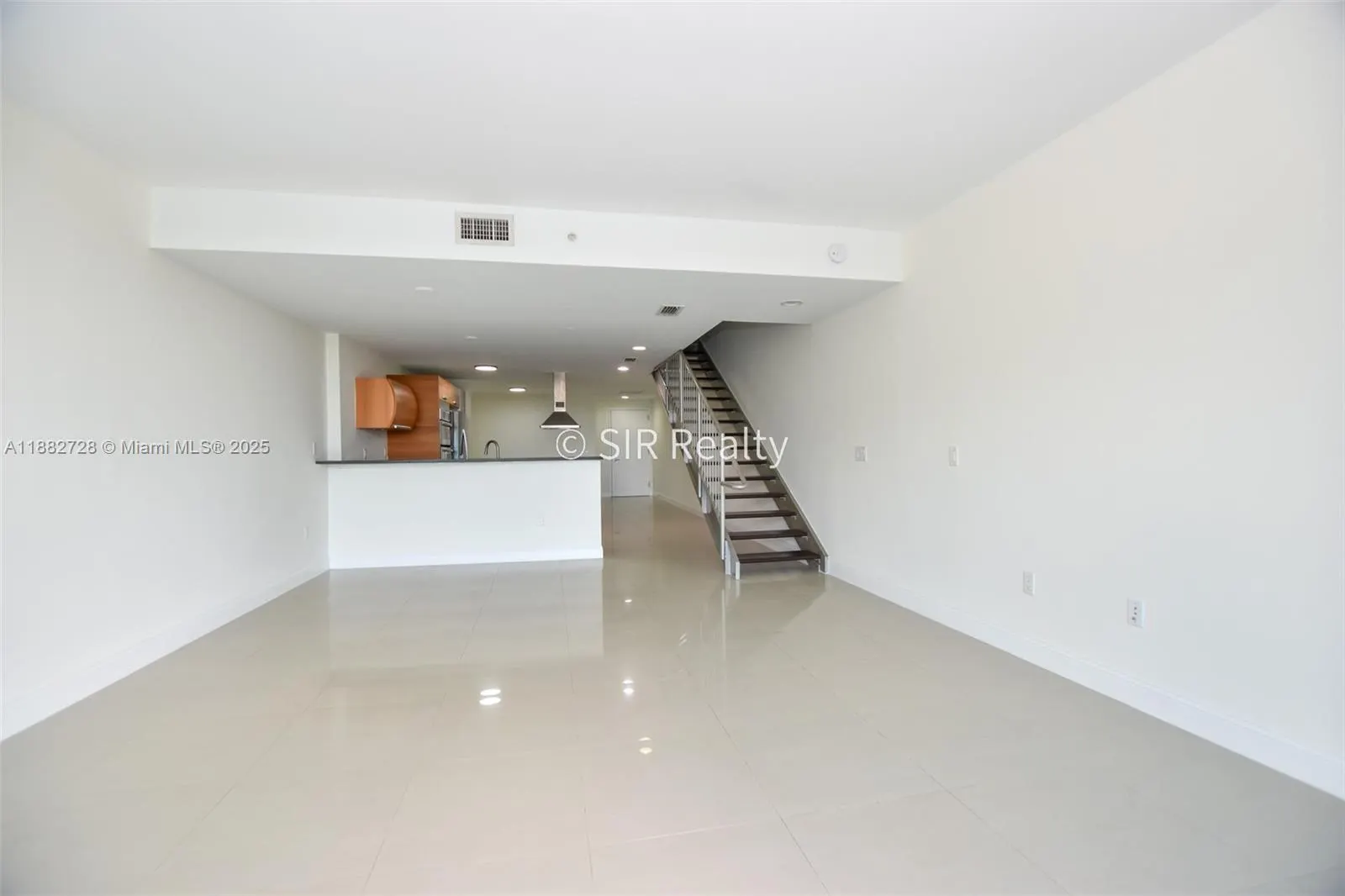 2950 NE 188th St, #336