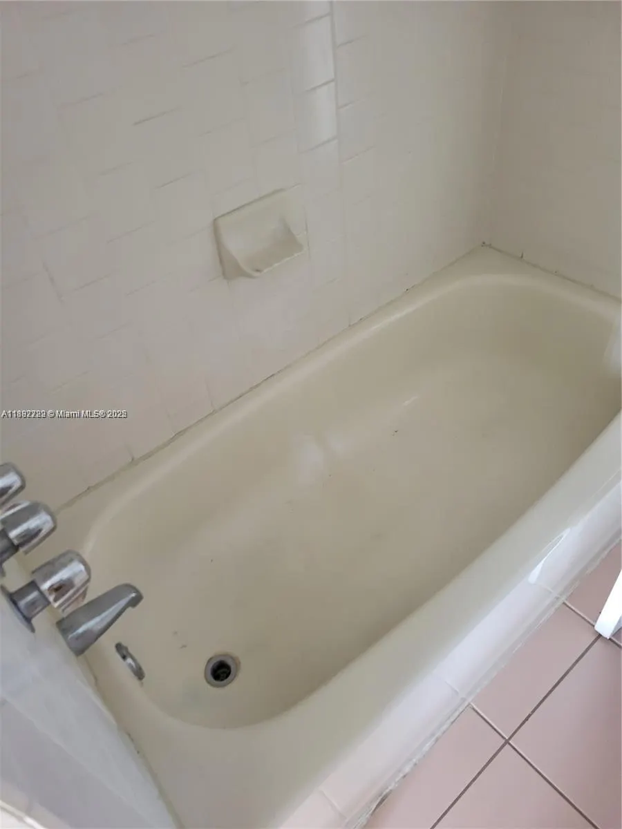 2680 W 76 Street, #204