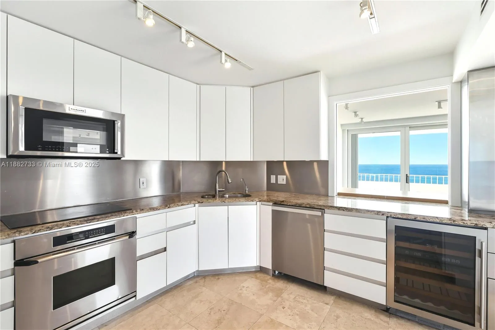 177 Ocean Lane Dr, #1001