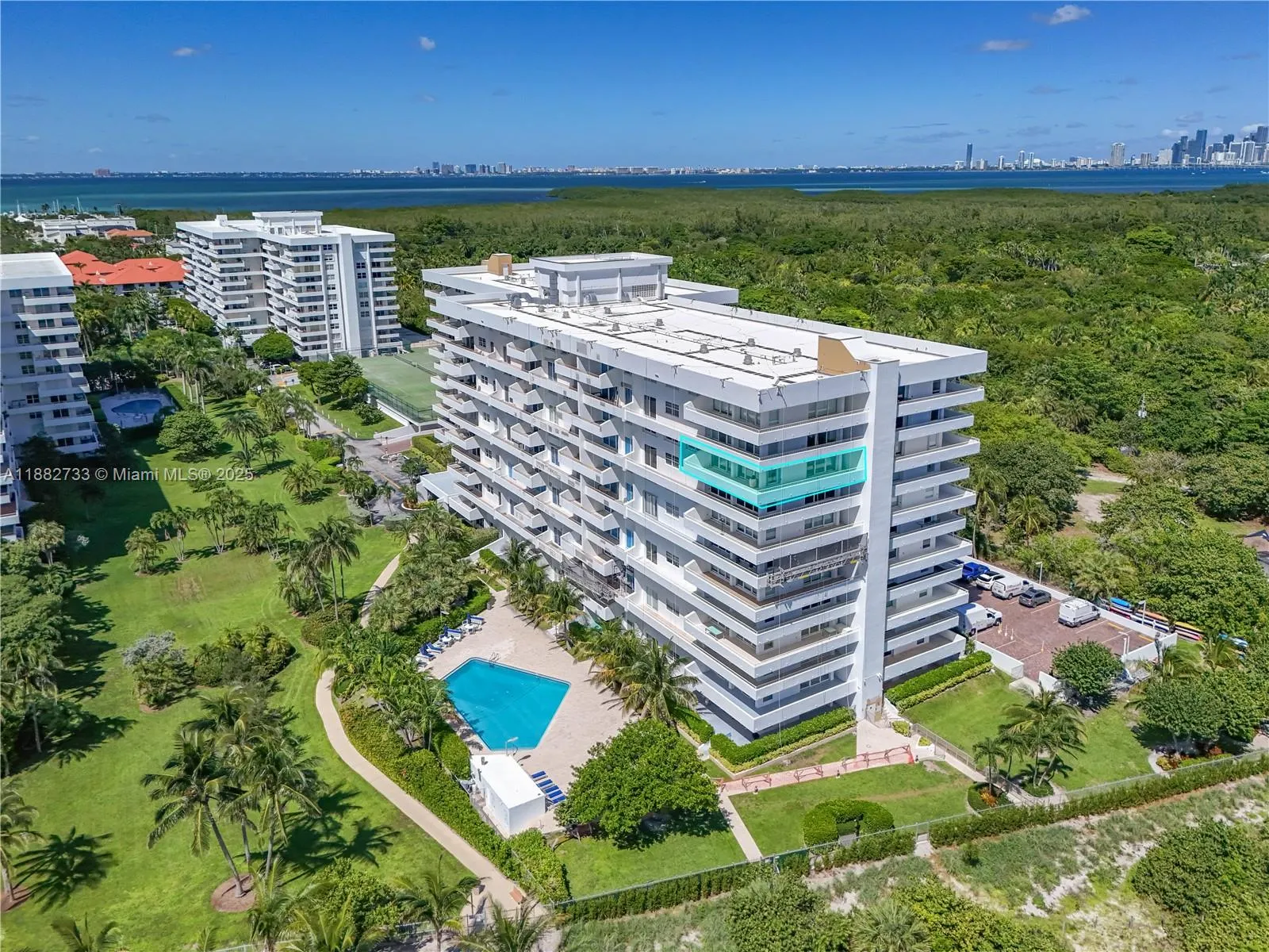 177 Ocean Lane Dr, #1001