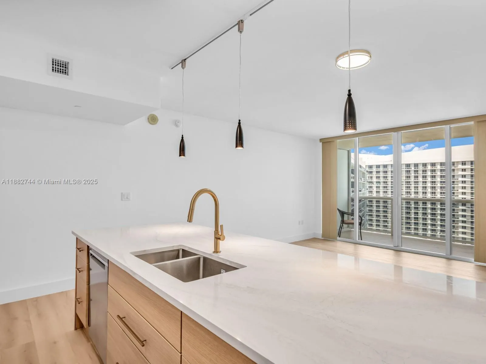 1830 S Ocean Dr, #4312