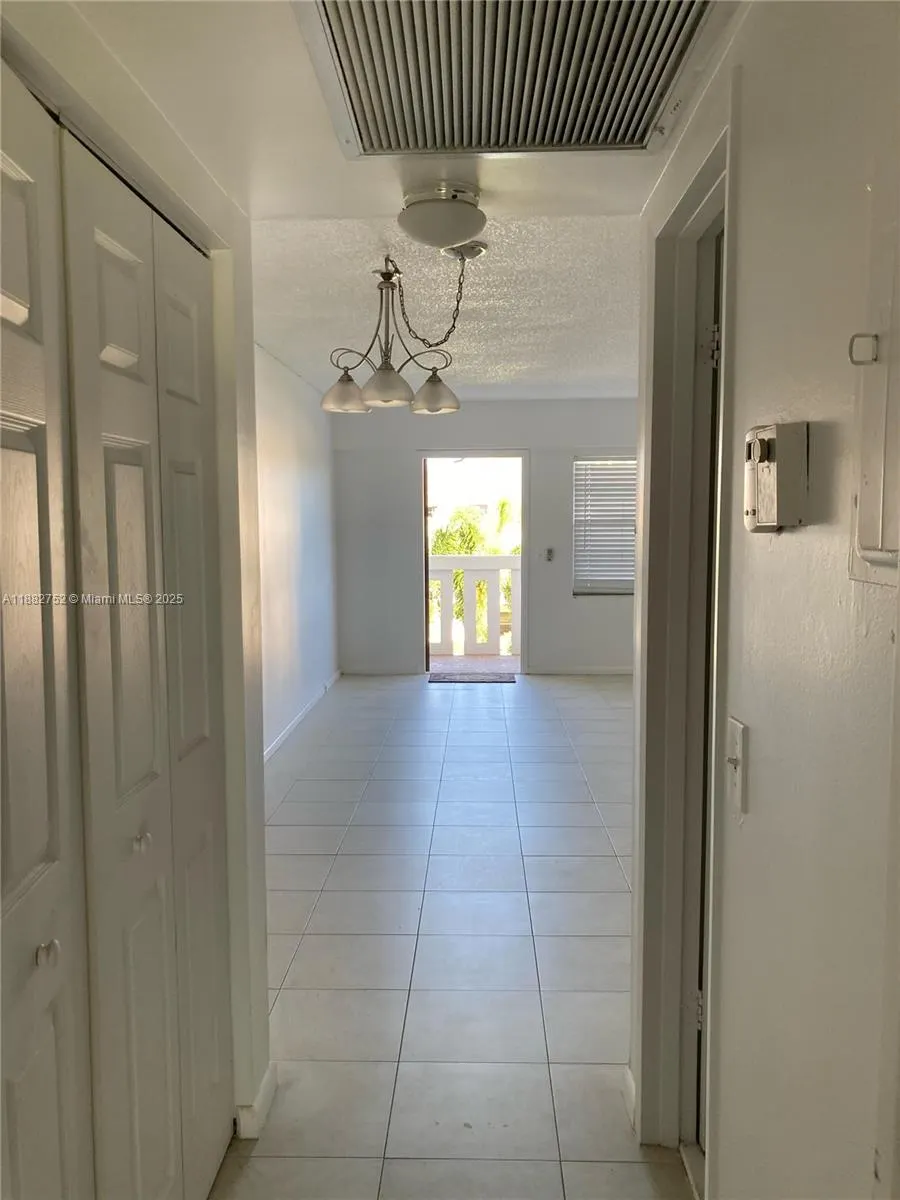 157 Fanshaw D, #157