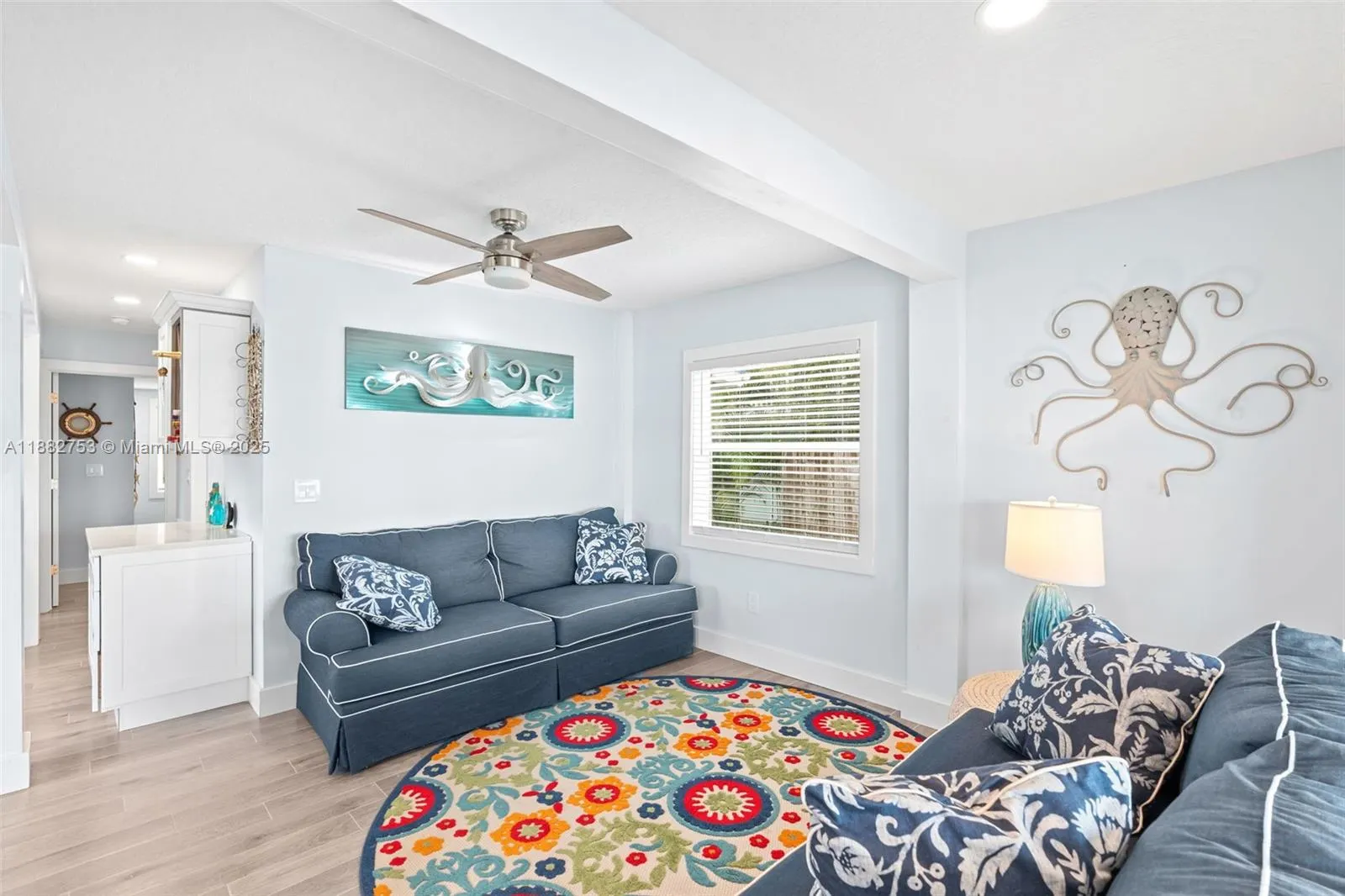 25 VIP Island Unit A