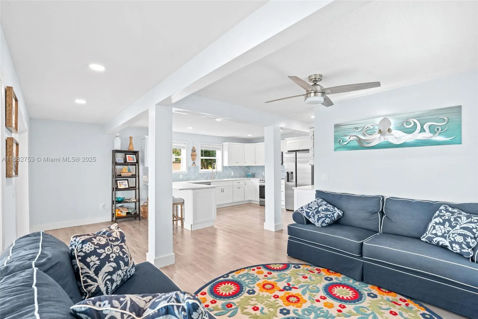 25 VIP Island Unit A