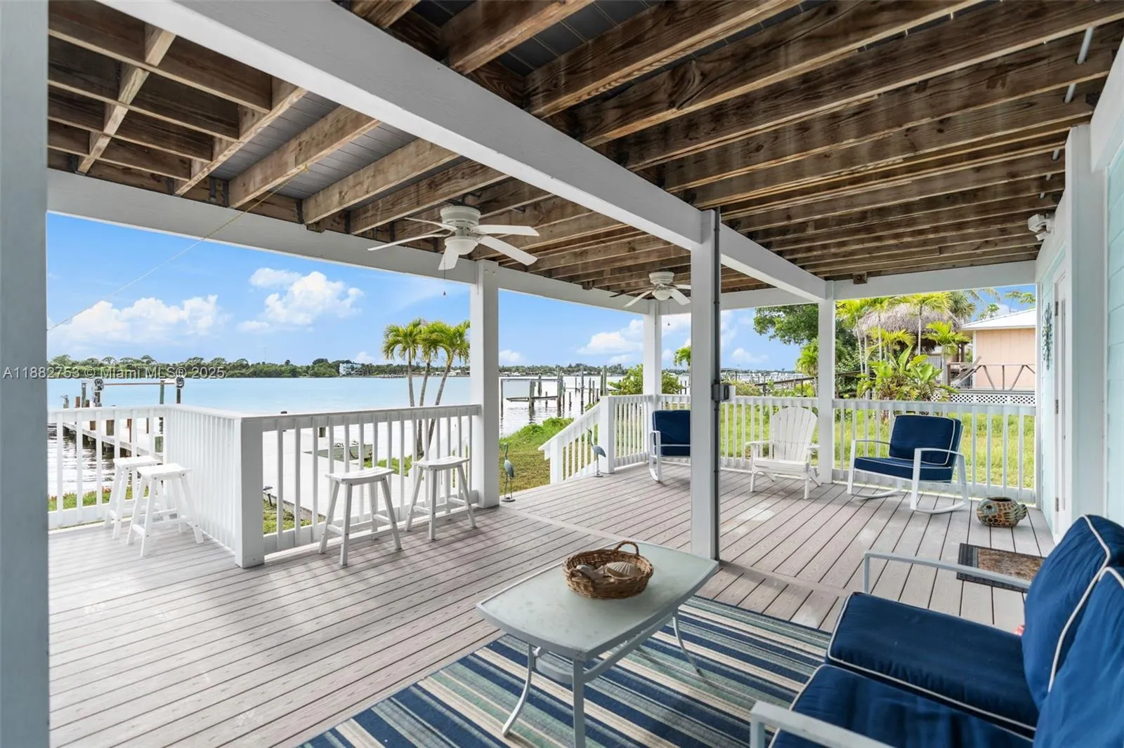 25 VIP Island Unit A