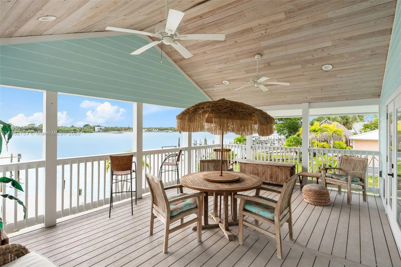 25 VIP Island Unit A