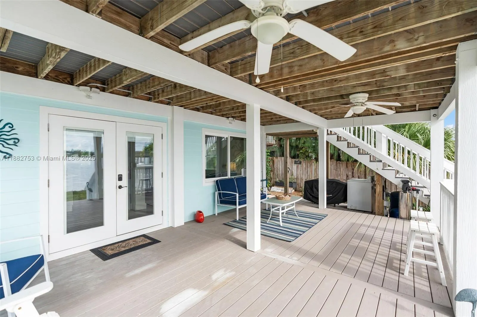 25 VIP Island Unit A