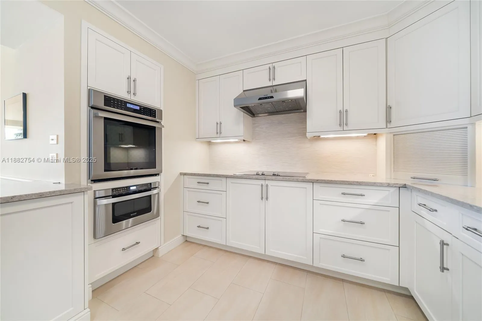 200 Beach Rd, #202