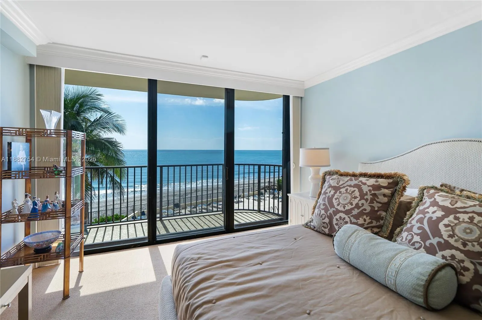 200 Beach Rd, #202