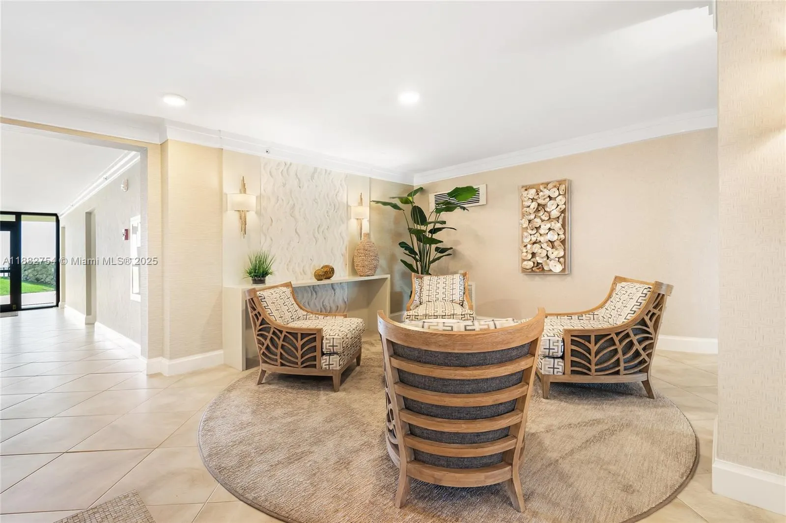 200 Beach Rd, #202