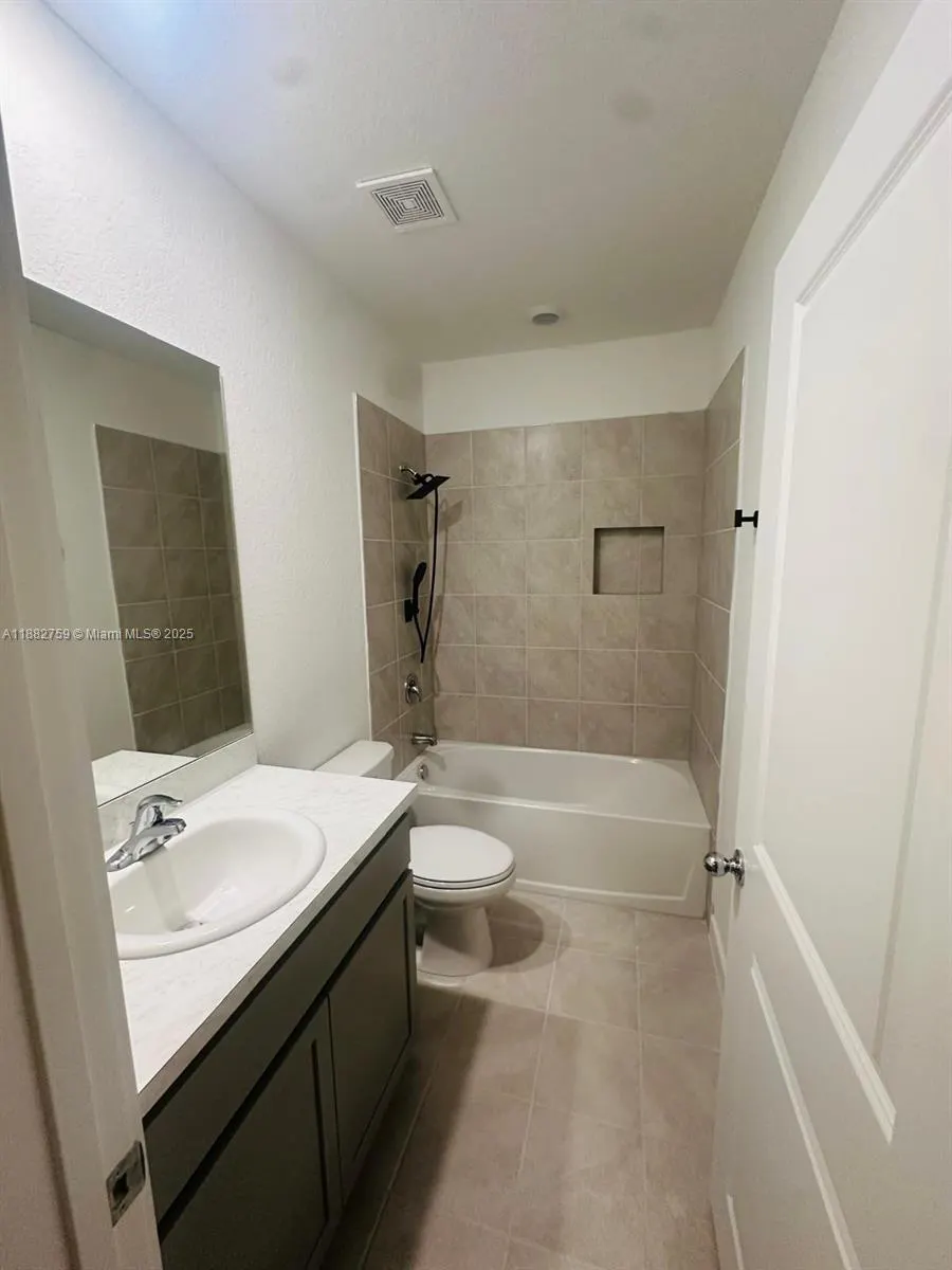 437 NE 13th St, #NA