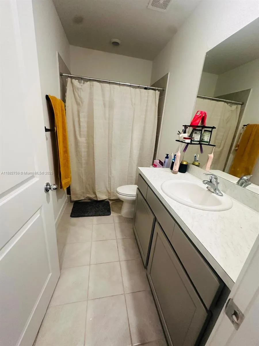 437 NE 13th St, #NA