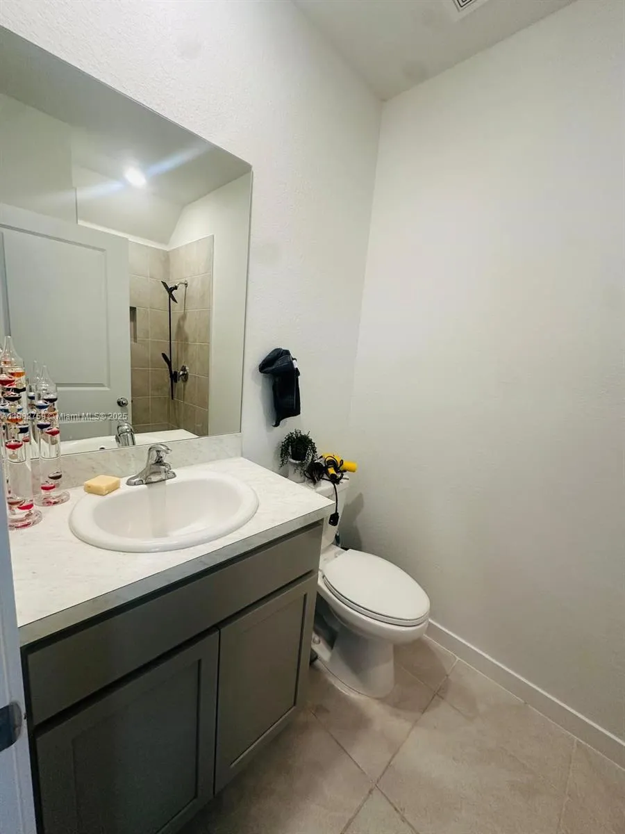 437 NE 13th St, #NA