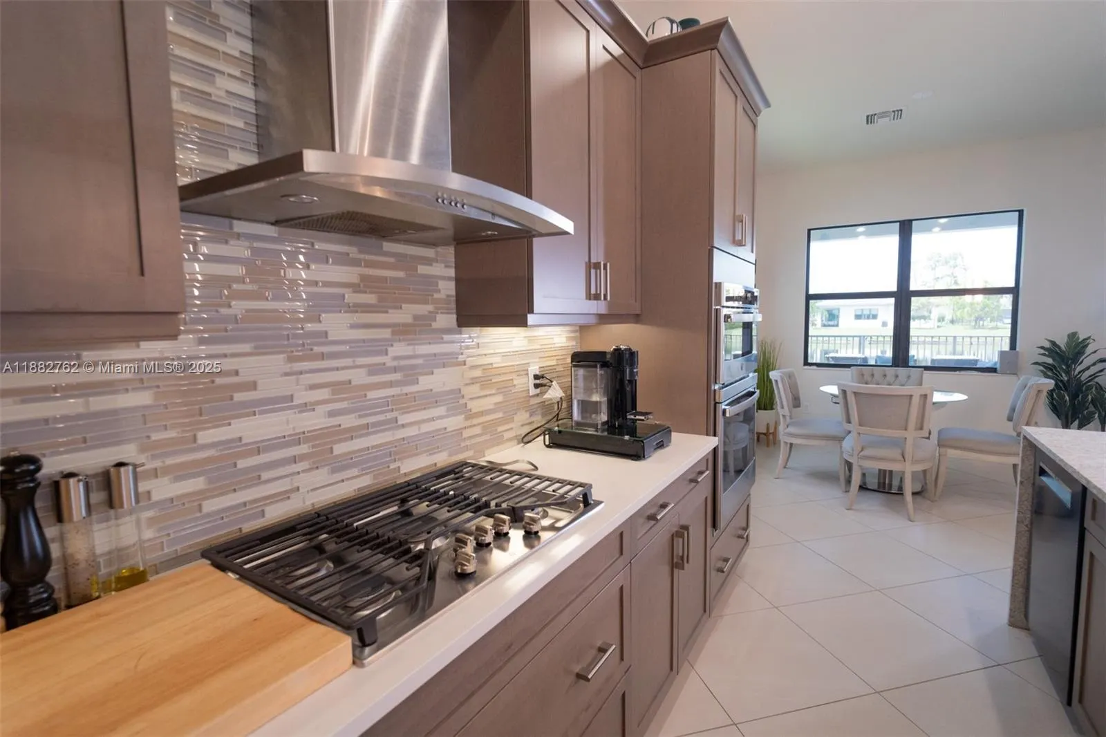 7315 Estero Dr
