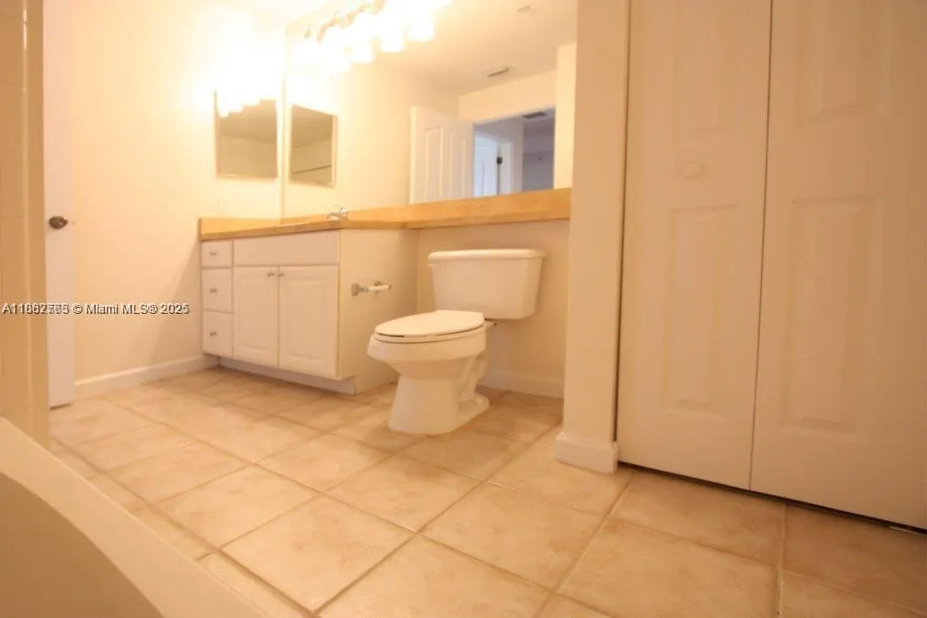 9833 Baywinds Dr, #7203