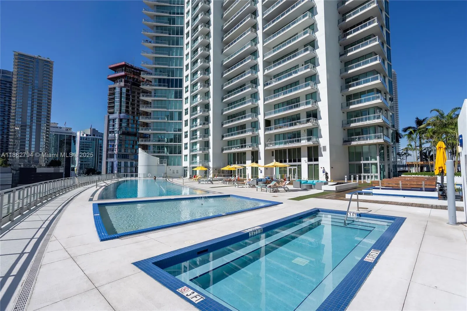 92 SW 3rd St, #3512