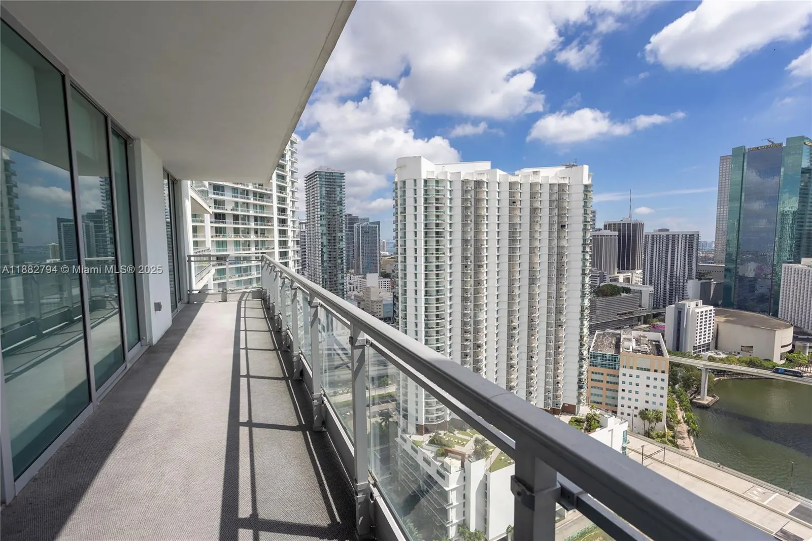 92 SW 3rd St, #3512