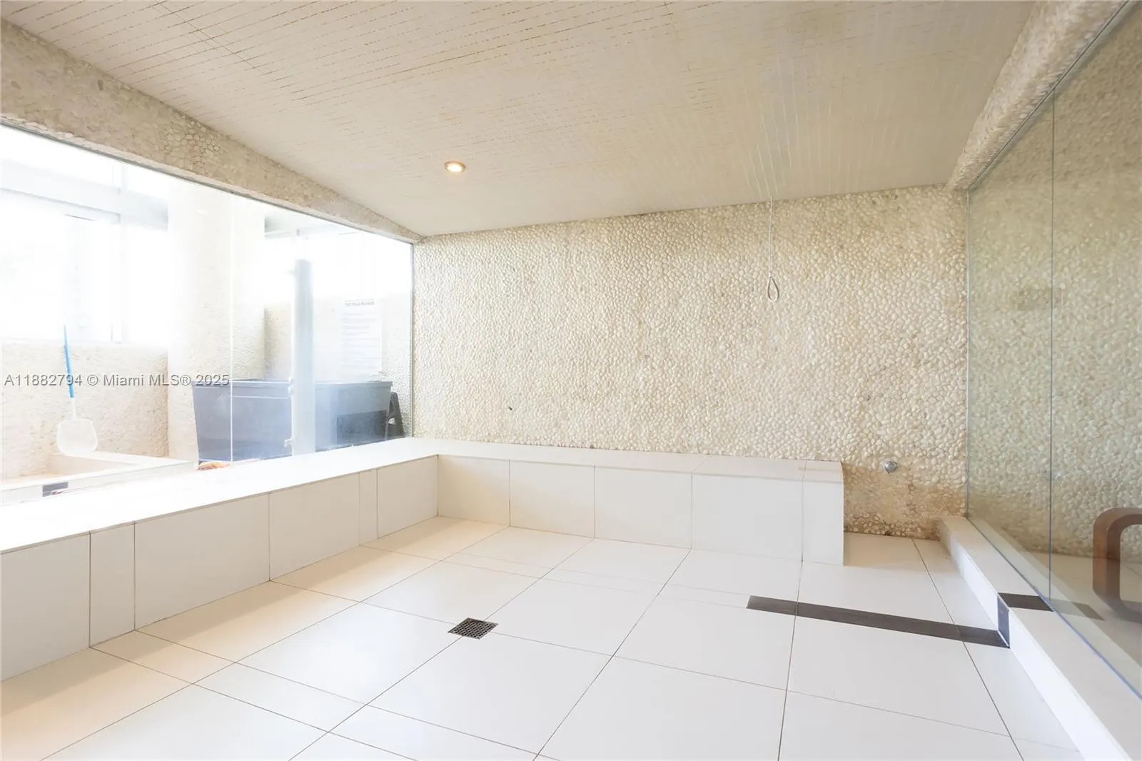 92 SW 3rd St, #3512