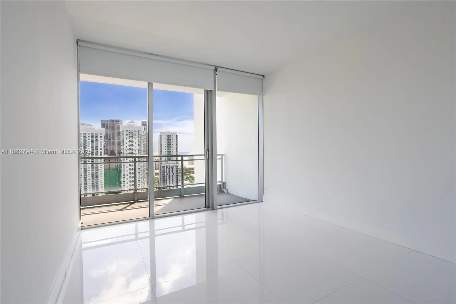 92 SW 3rd St, #3512