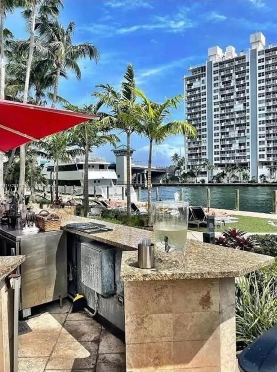 2670 E Sunrise Blvd, #1103