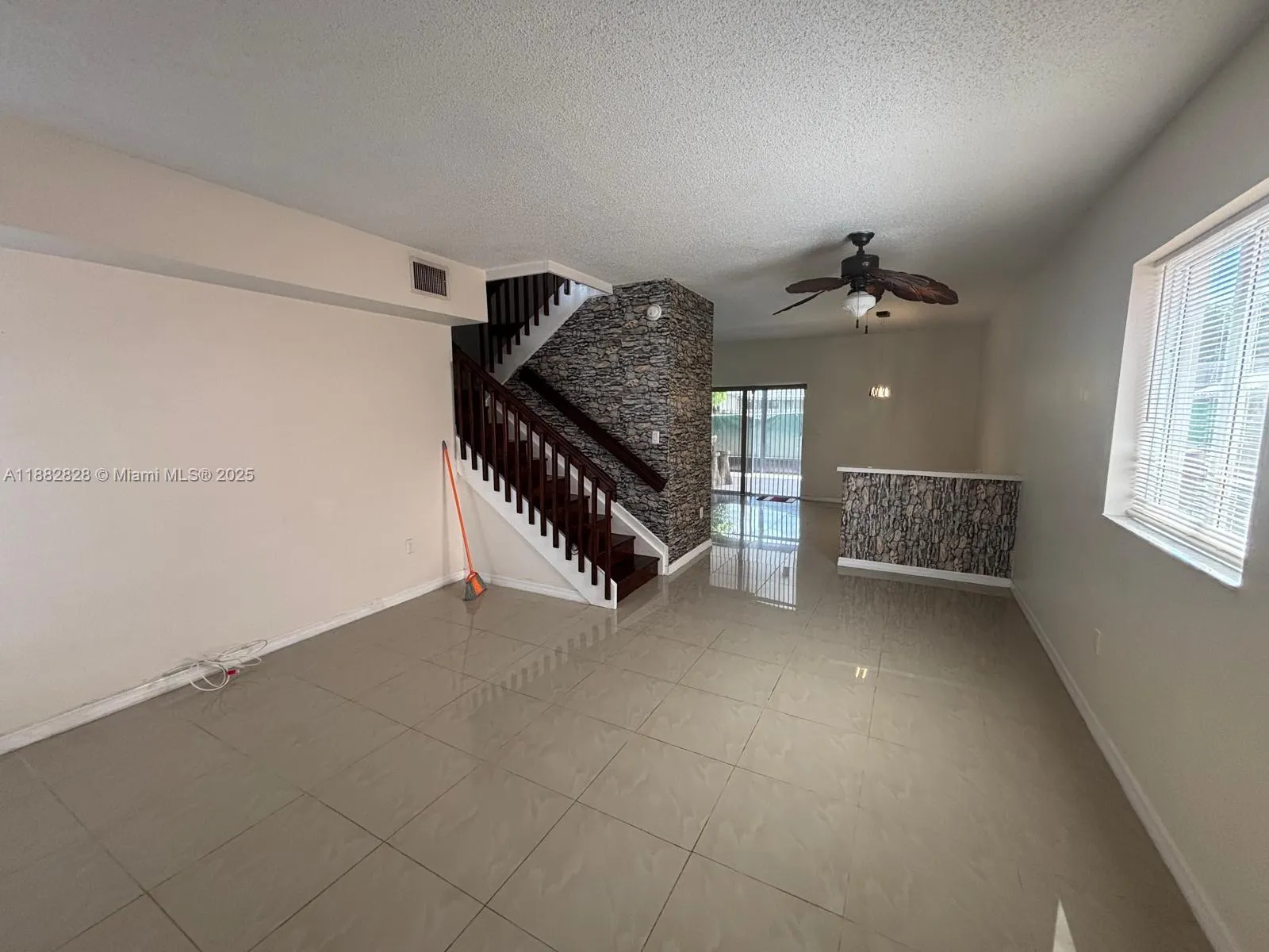 1133 SE 13th Ter