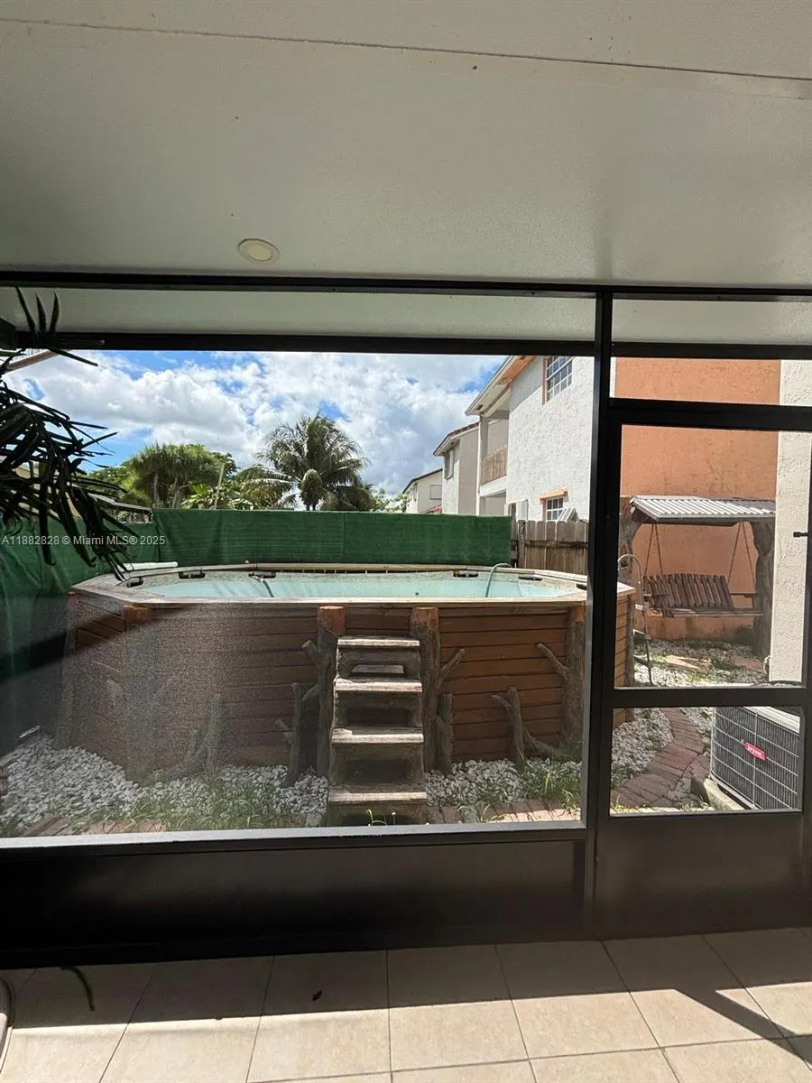1133 SE 13th Ter