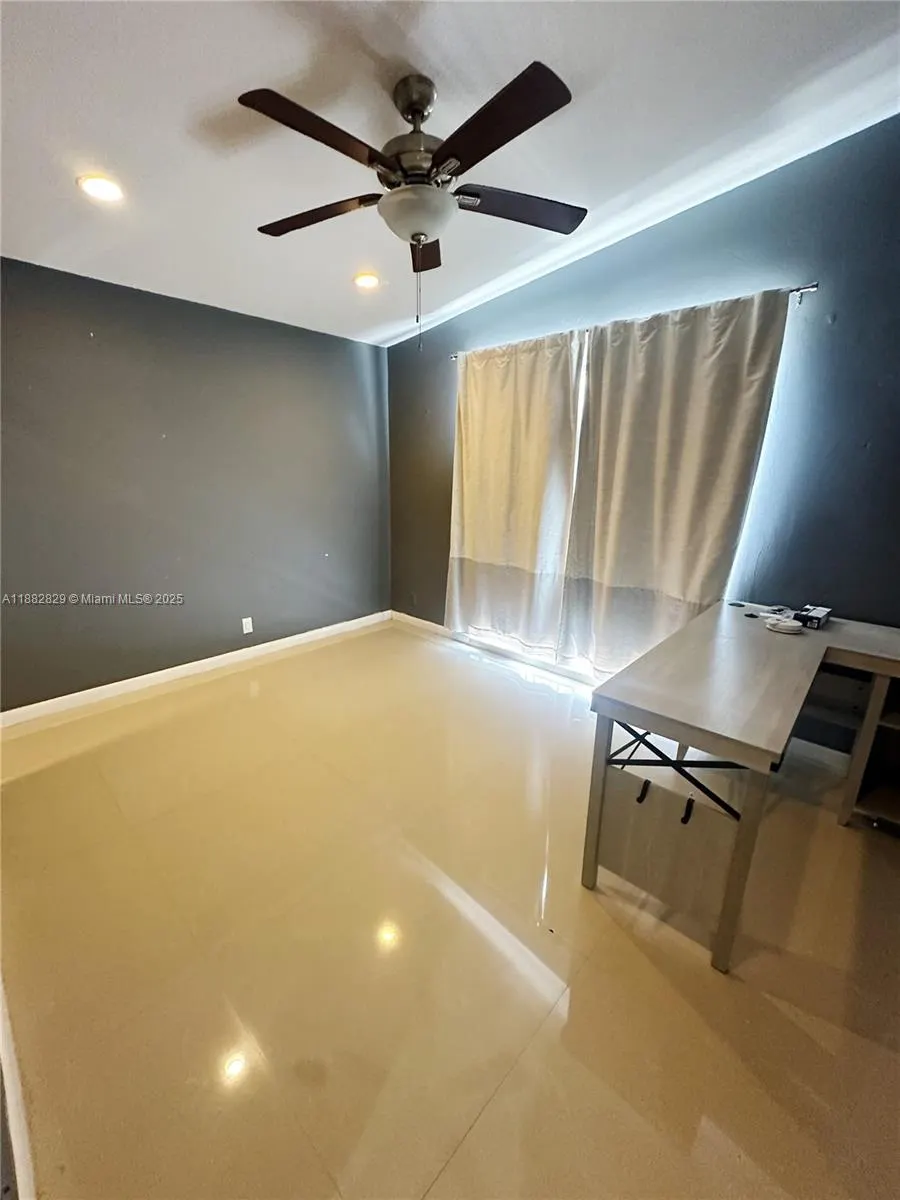 313 Hendricks Isle, #3