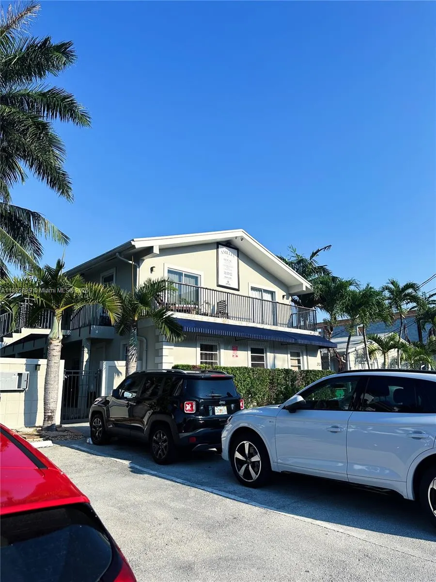 313 Hendricks Isle, #3