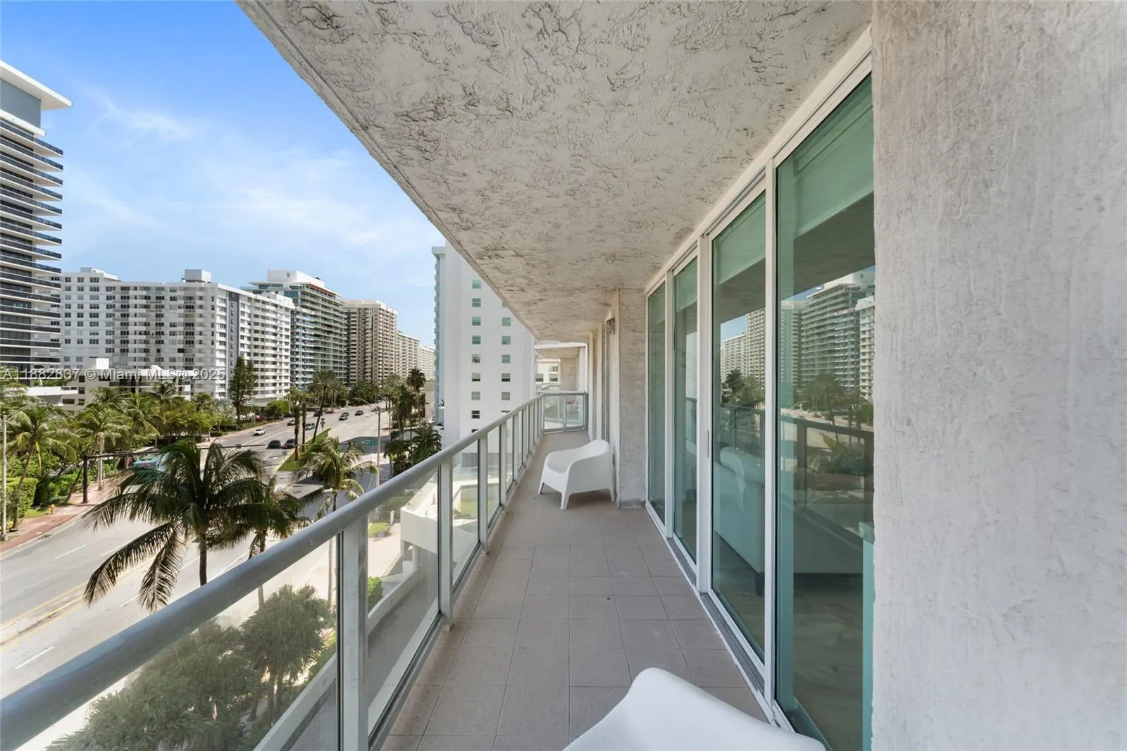 5900 Collins Ave, #604