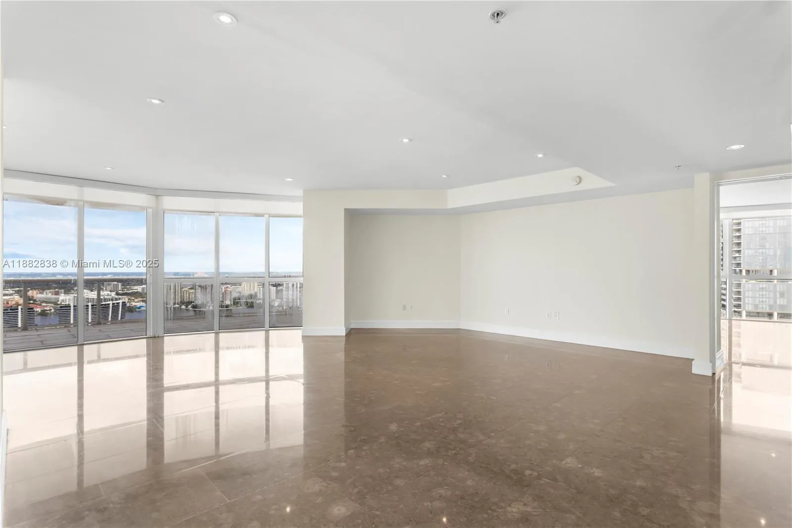 18201 Collins Ave, #5301