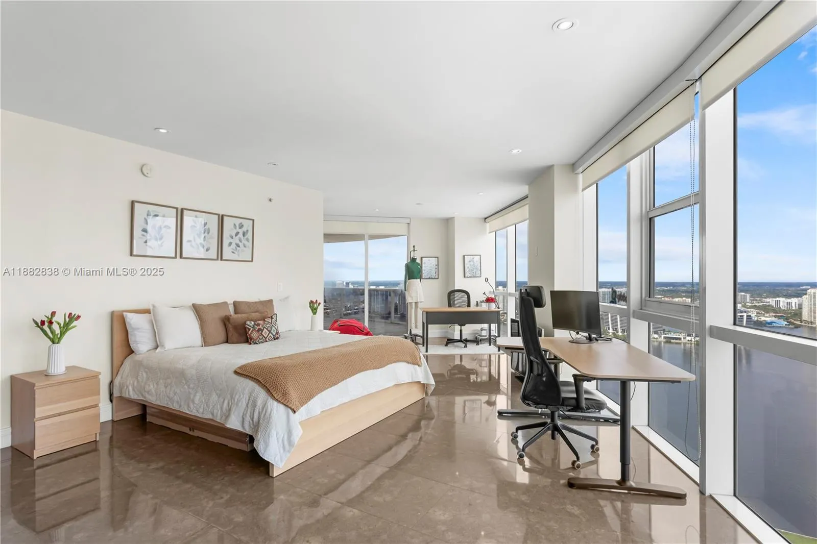 18201 Collins Ave, #5301
