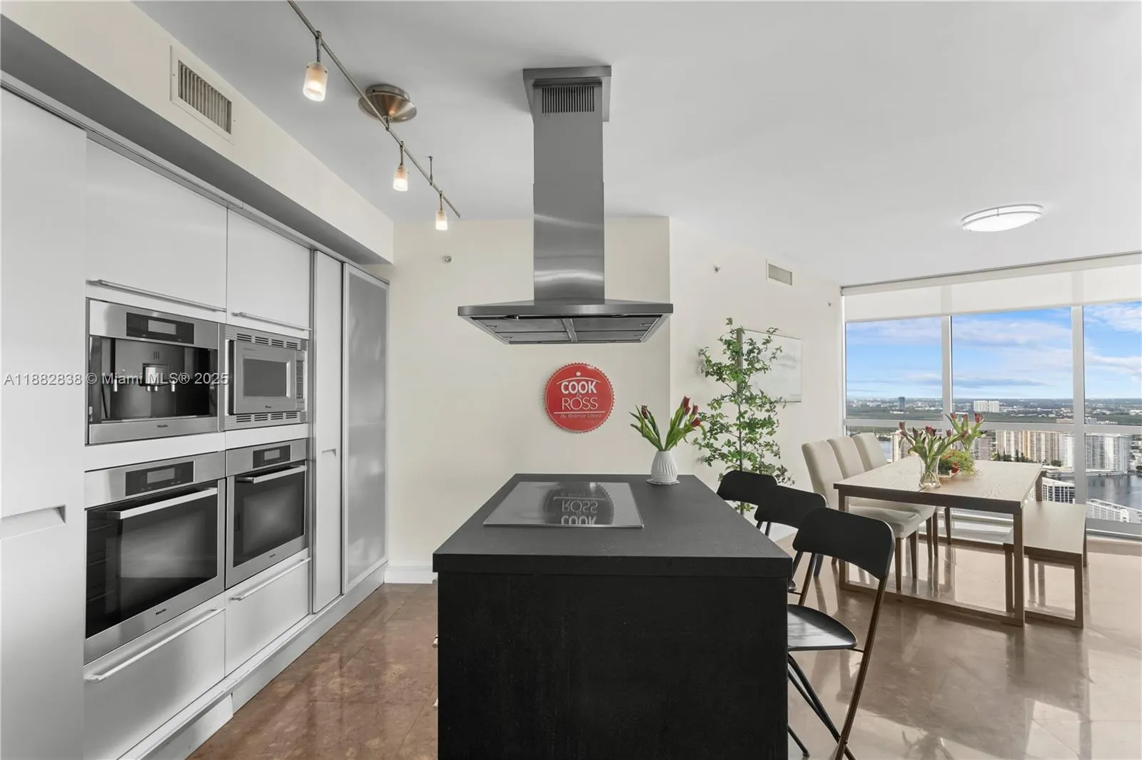 18201 Collins Ave, #5301