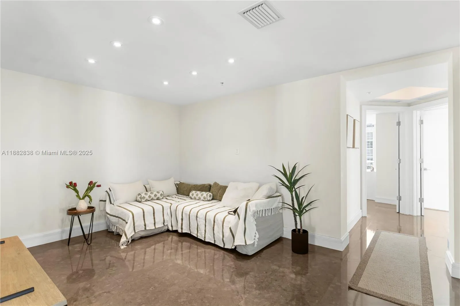 18201 Collins Ave, #5301